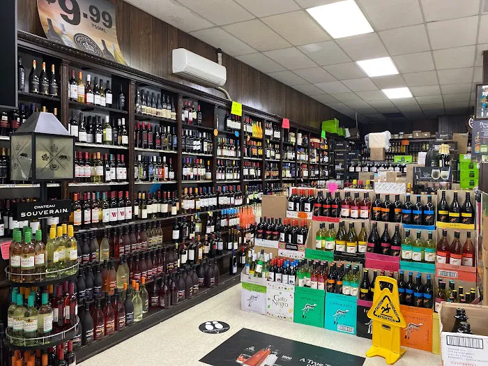 American wine & liquor store 2