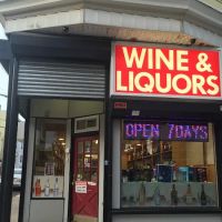 Y & Y LIQUOR STORE