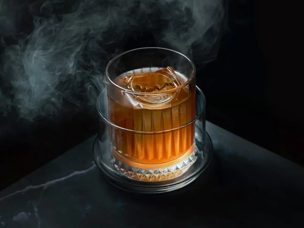 How to Make a Whiskey-Based Old Fashioned: Classic Recipe and Expert Tips