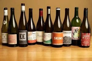 Best Places to Buy Wine for Large Gatherings: Expert Guide for Every Occasion