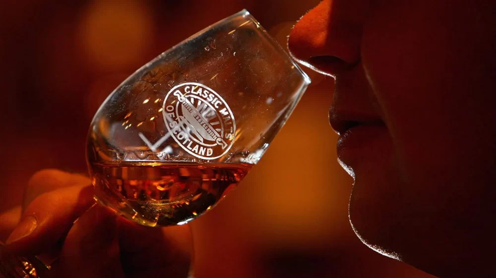 Mastering Whiskey Tasting Notes for Experts: A Detailed Guide to Flavor and Aroma Analysis